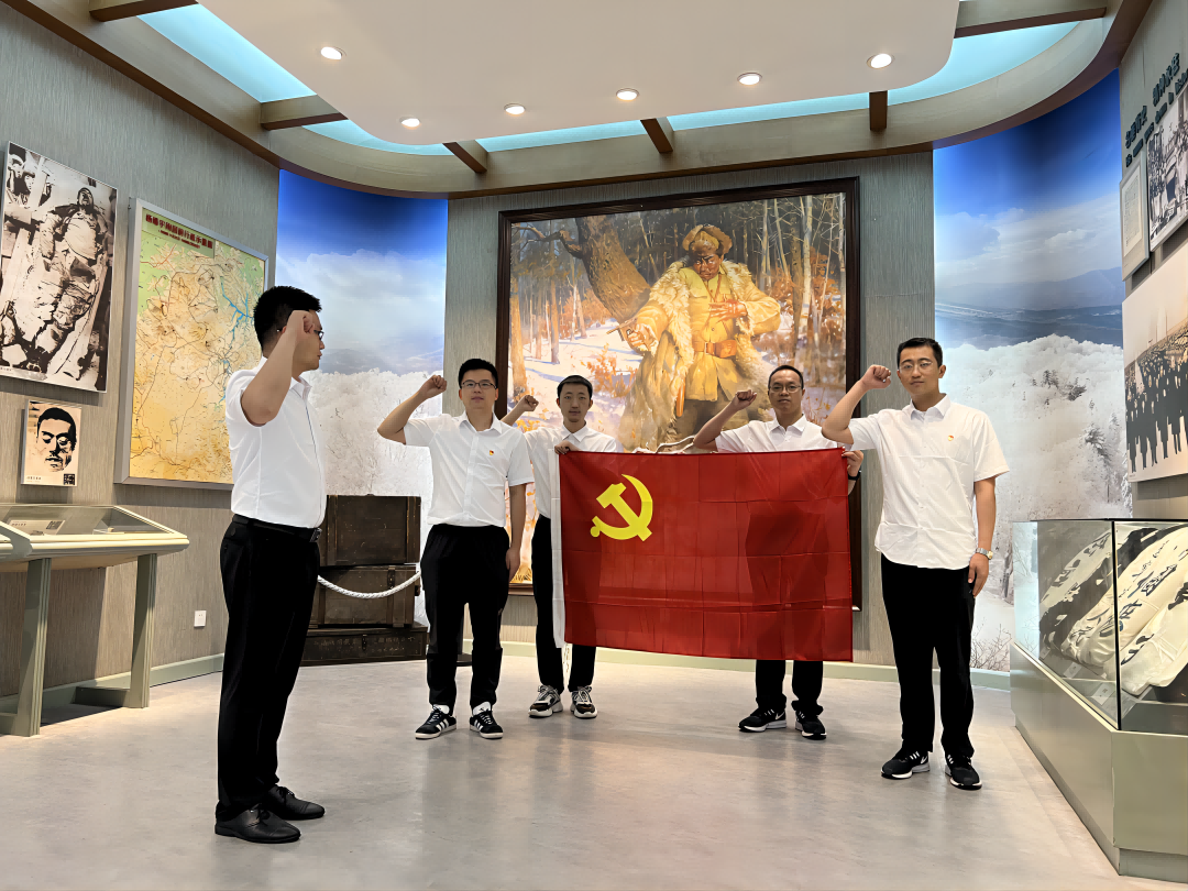 踏尋先輩足跡 弘揚(yáng)民族精神——國(guó)藥集團(tuán)重慶醫(yī)藥設(shè)計(jì)院有限公司駐長(zhǎng)春項(xiàng)目部開(kāi)展七一主題黨日活動(dòng)